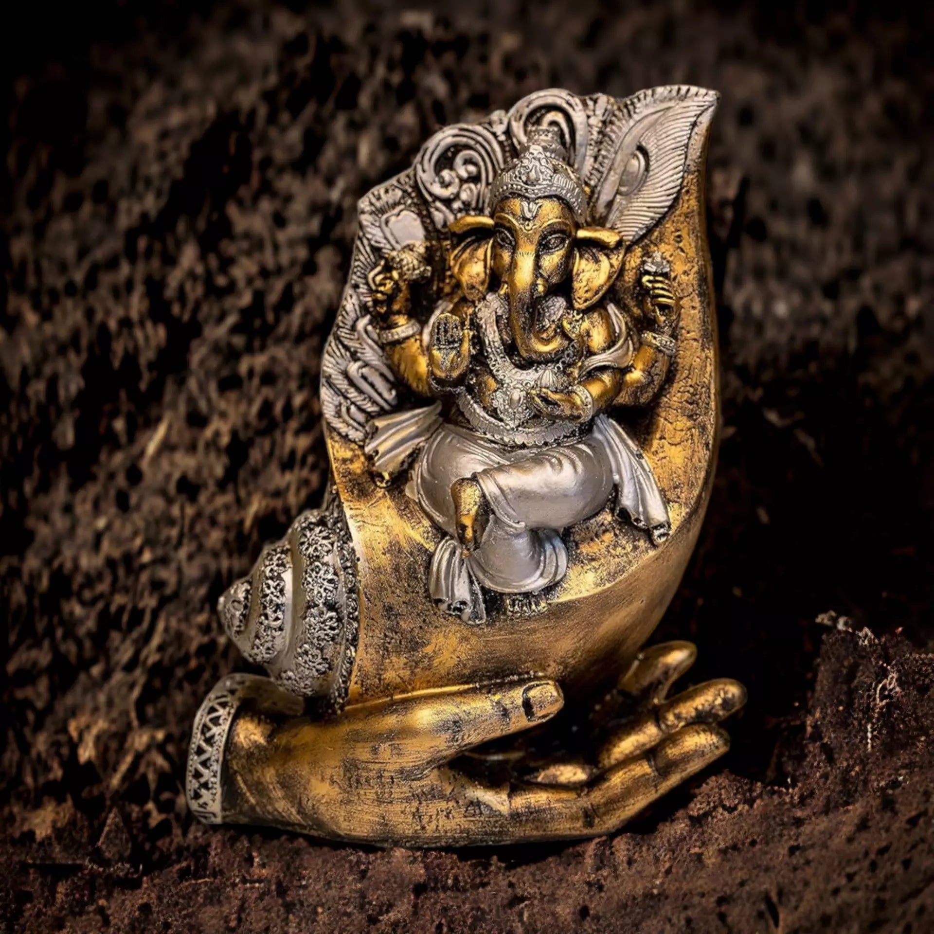 Spiritual Statue of Shank Ganesh - Resin Handcrafted Divine Elegance