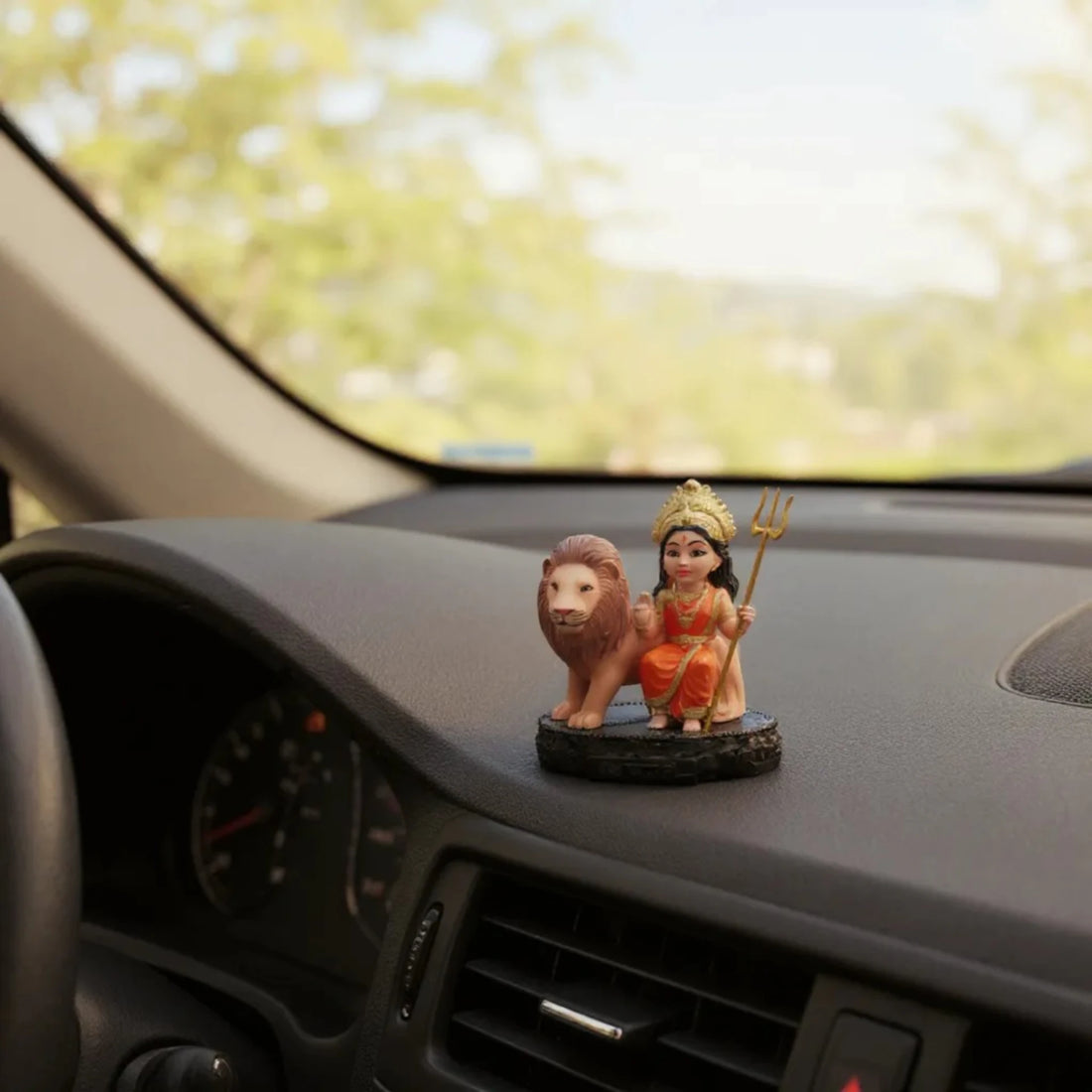 Maa Durga Bal Avtar with Lion Statue – Powerful Resin Idol for Prayer, Home Temple &amp; Car Dashboard