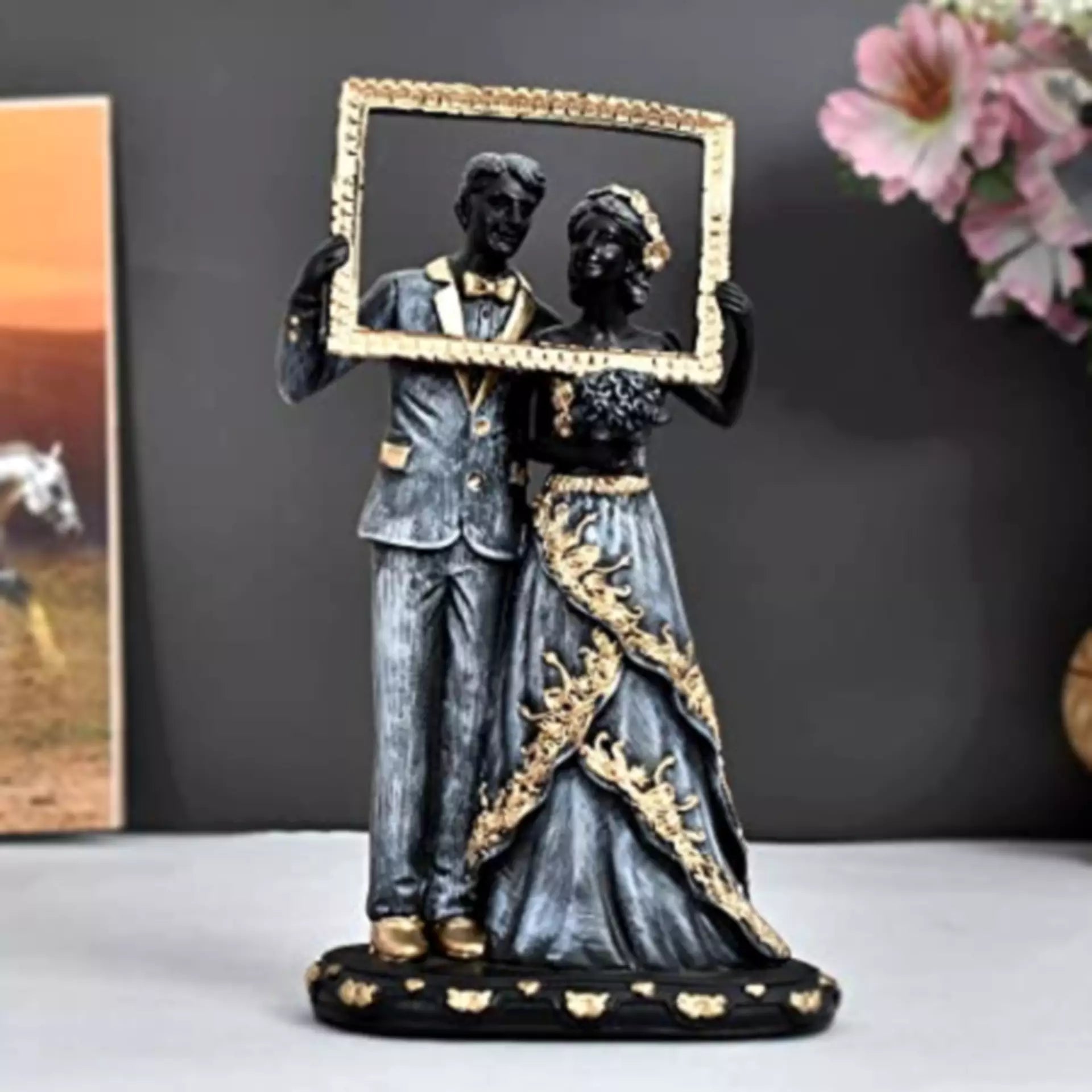 Frame Couple Statue Resin Sculpture -Romantic Decor