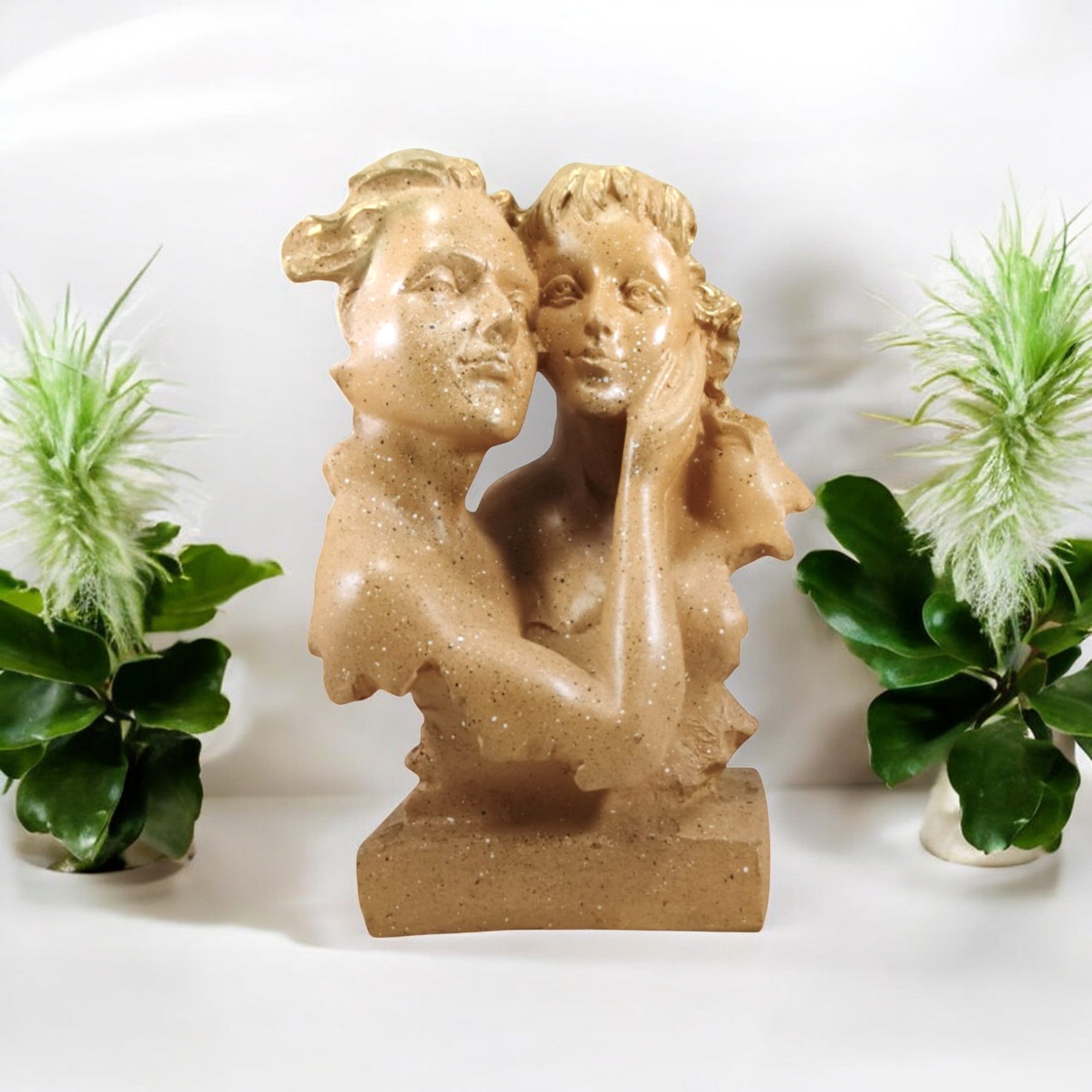 Orange Couple Face Resin Statue-Elegance for Vibrant Love Decor