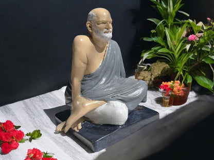 Neem Karoli Baba Resin Statue – Kainchi Dham Inspired Handmade Idol | Marble Powder Handcrafted Spiritual Decor &amp; Gift