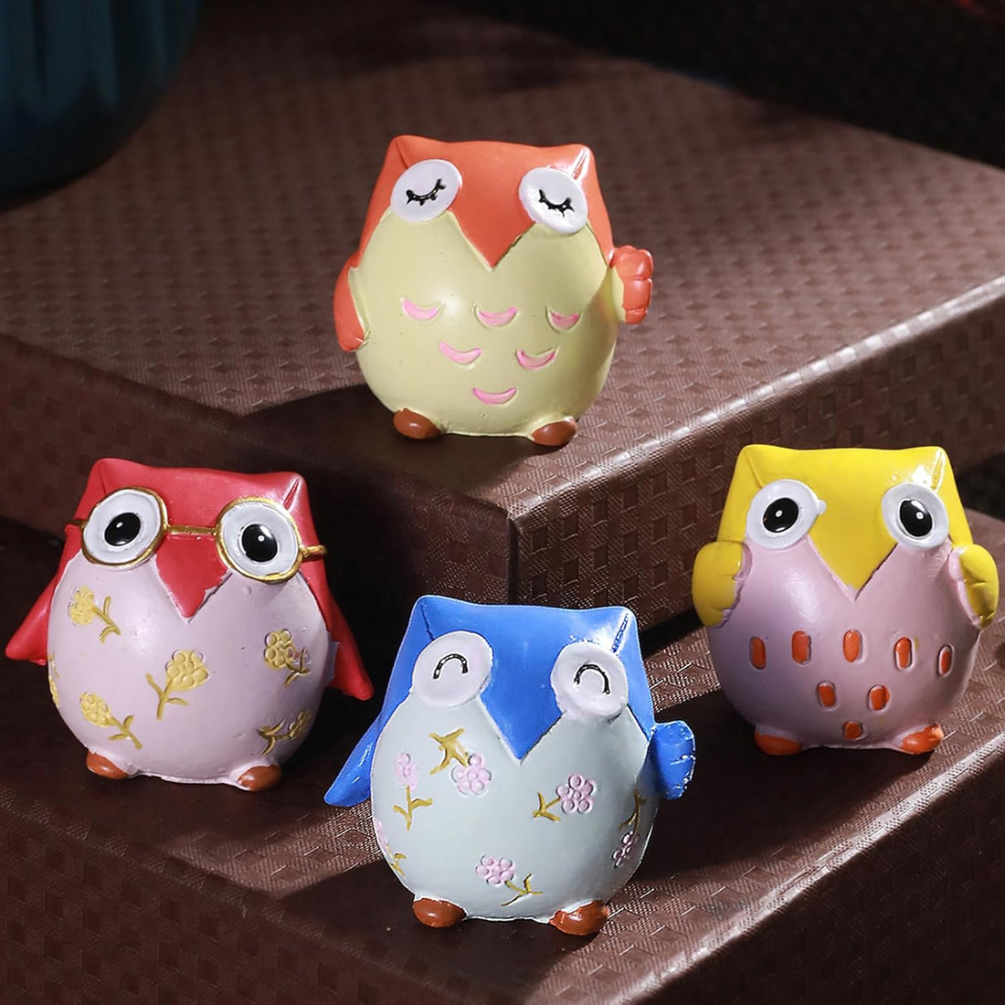 Set of 4 Elegant Resin Owl Figurines – Wise & Charming Décor